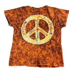 Shop Therapy Burnt Orange Hippie Inspired Baby Tee size M